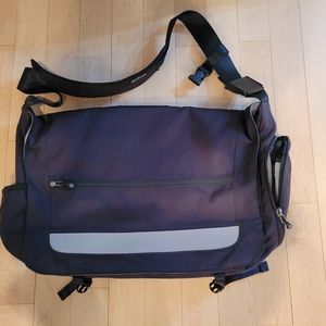Like New Patagonia Messenger Bag